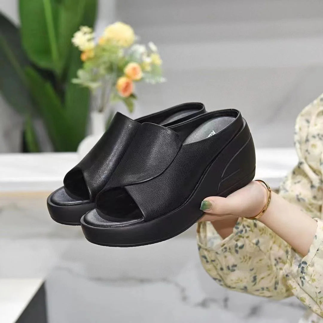 【35-40】 Divatos női ékpapucs
