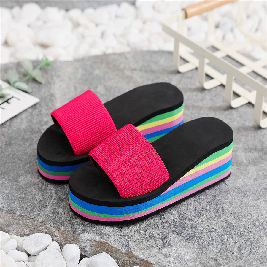 【36-41】Női nyári Rainbow vastagtalp szandál, strandpapucs