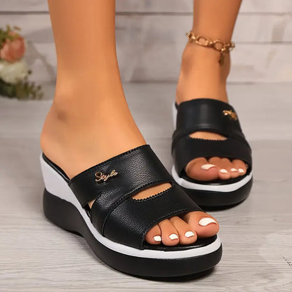 【35-40】 Klasszikus női Wedge nyári szandál