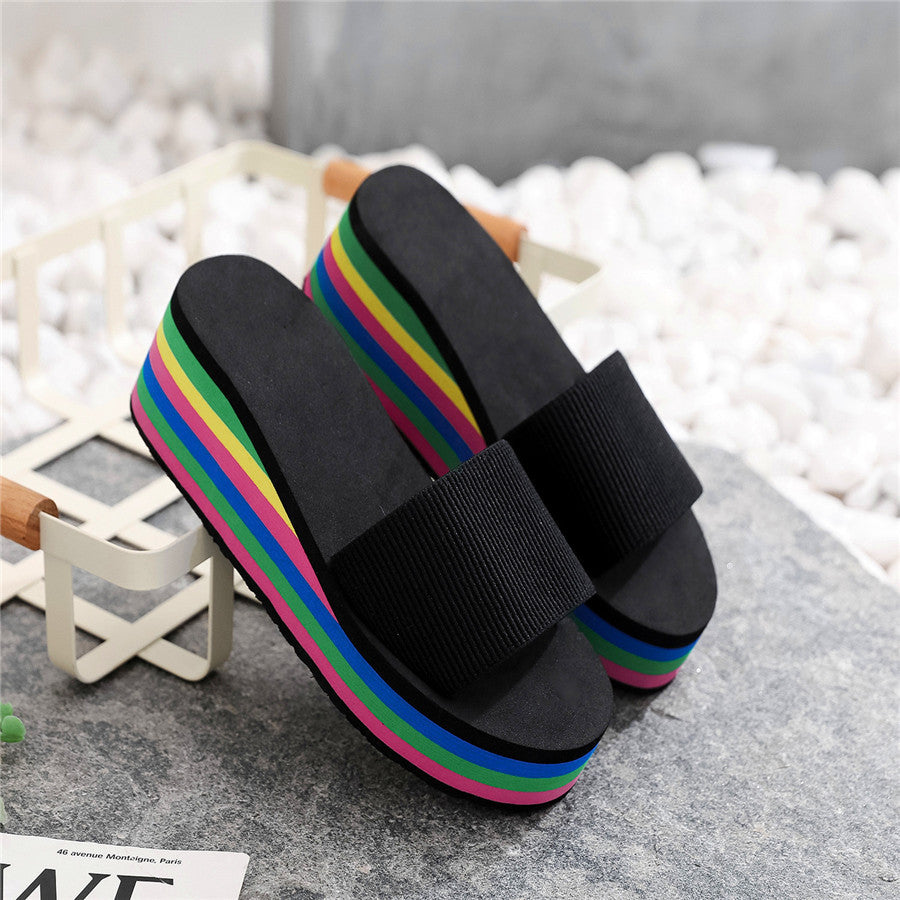 【36-41】Női nyári Rainbow vastagtalp szandál, strandpapucs